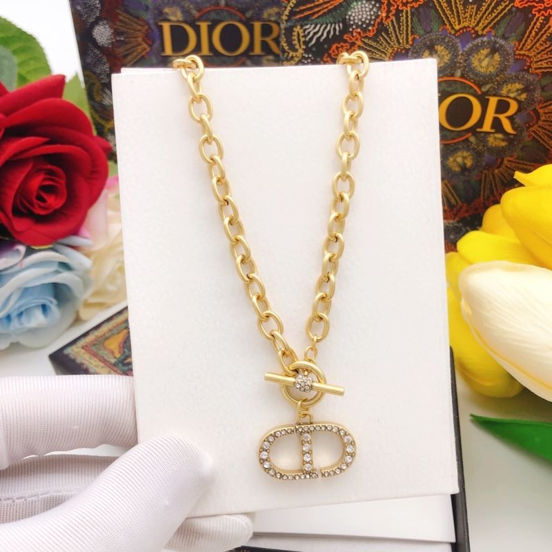 chr1st1an D10r necklaces